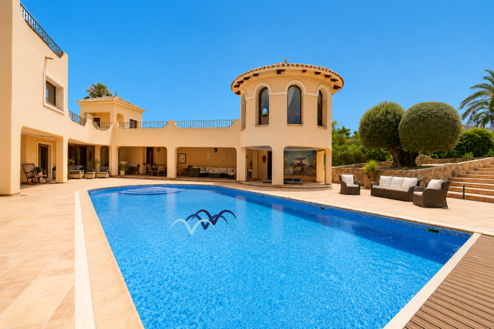 Image No.45-4 Bed Villa / Detached for sale