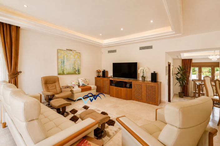 Image No.22-4 Bed Villa / Detached for sale