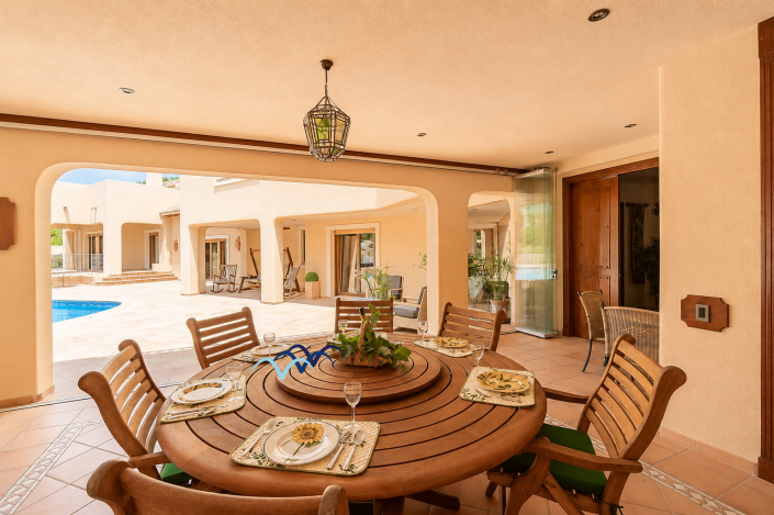 Image No.11-4 Bed Villa / Detached for sale