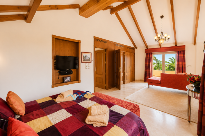 Image No.33-4 Bed Villa / Detached for sale