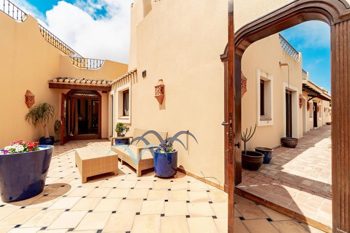 Image No.16-4 Bed Villa / Detached for sale
