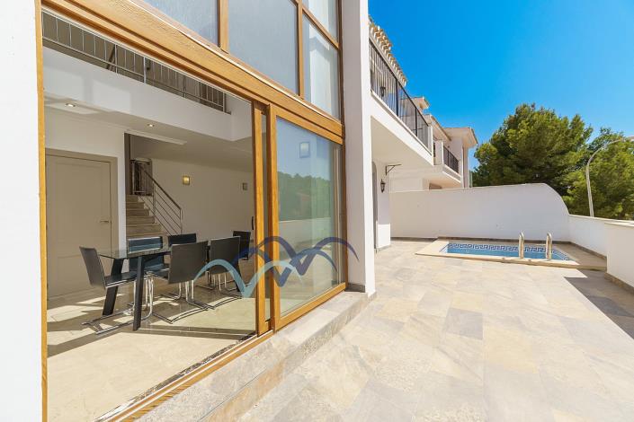 Image No.11-4 Bed Semi-Detached for sale