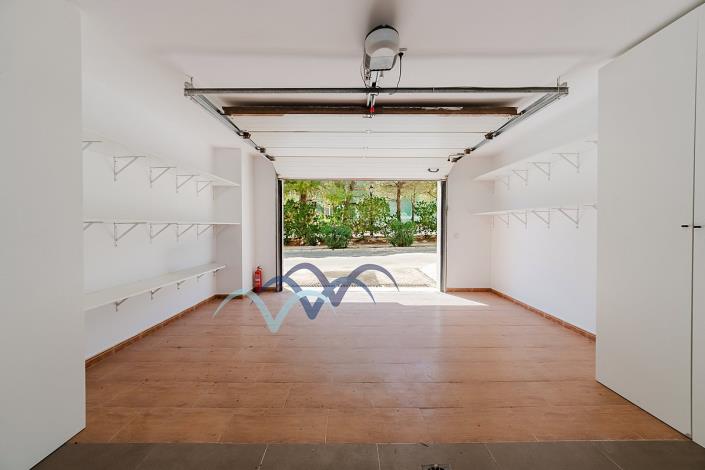 Image No.39-4 Bed Semi-Detached for sale