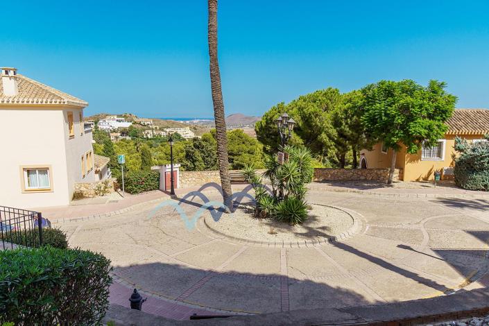 Image No.46-4 Bed Semi-Detached for sale