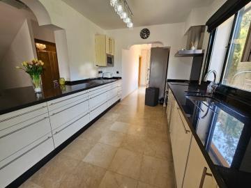 406_MM08-kitchen