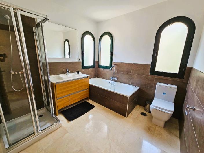 Image No.23-Villa con 6 dormitorios en venta