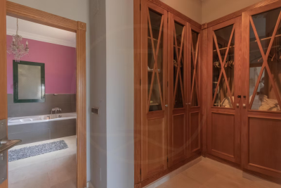 20-MM8-master-bedroom-dressing