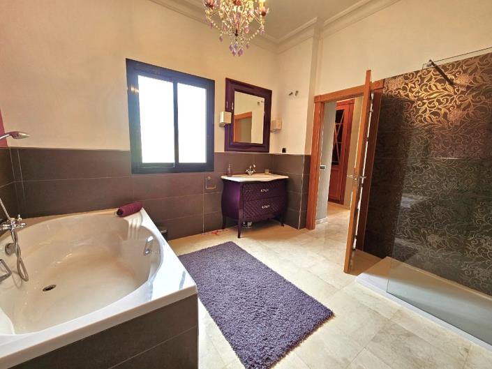 Image No.19-Villa con 6 dormitorios en venta