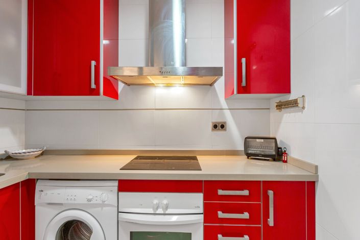 Image No.15-2 Bed Property for sale