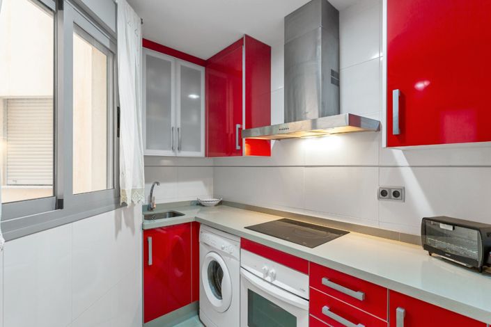 Image No.13-2 Bed Property for sale