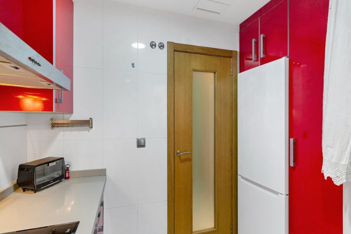 Image No.14-2 Bed Property for sale