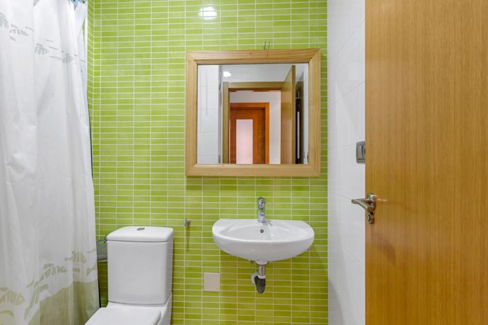 Image No.24-2 Bed Property for sale