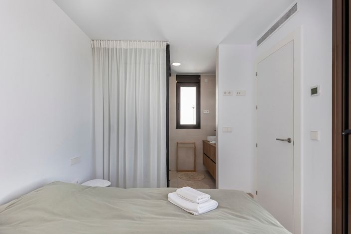 Image No.31-3 Bed Villa for sale