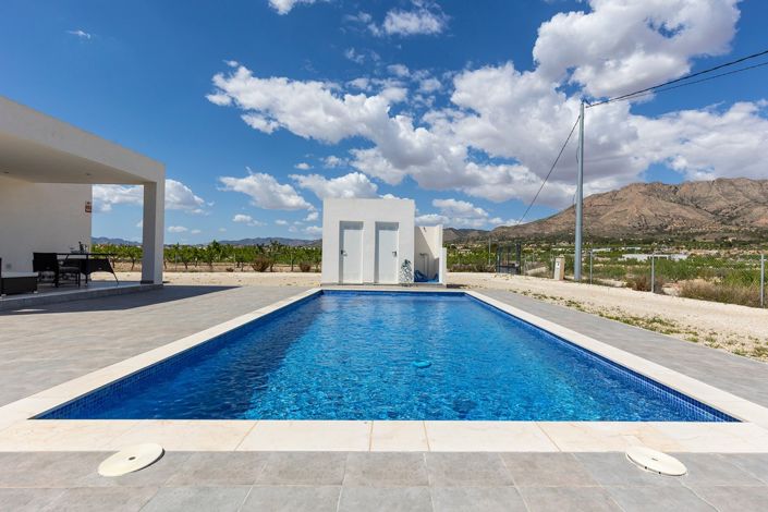 Image No.3-3 Bed Villa for sale