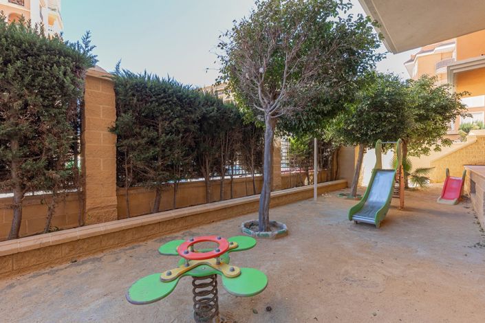 Image No.29-2 Bed Property for sale