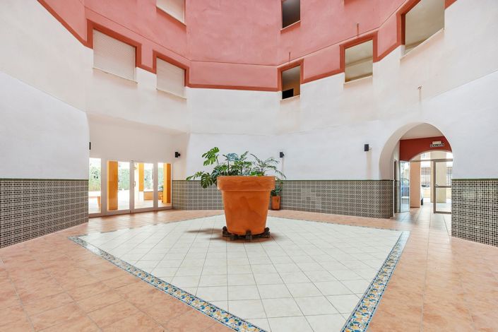 Image No.30-2 Bed Property for sale