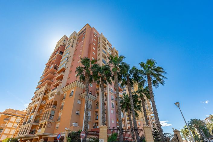 Image No.32-2 Bed Property for sale