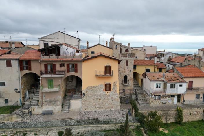 Image No.22-1 Bed Townhouse for sale