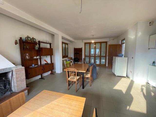 Image No.5-4 Bed Country House for sale