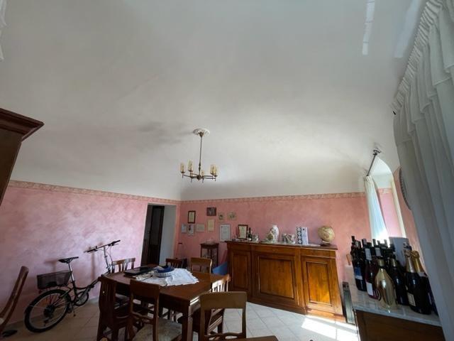 Image No.8-3 Bed Townhouse for sale