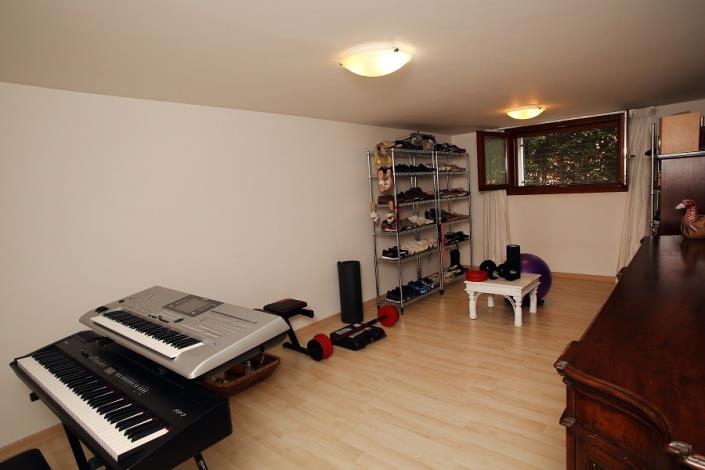 Image No.29-3 Bed Villa / Detached for sale