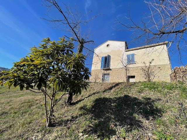 Image No.2-Maison de campagne de 2 chambres à vendre à Bisenti