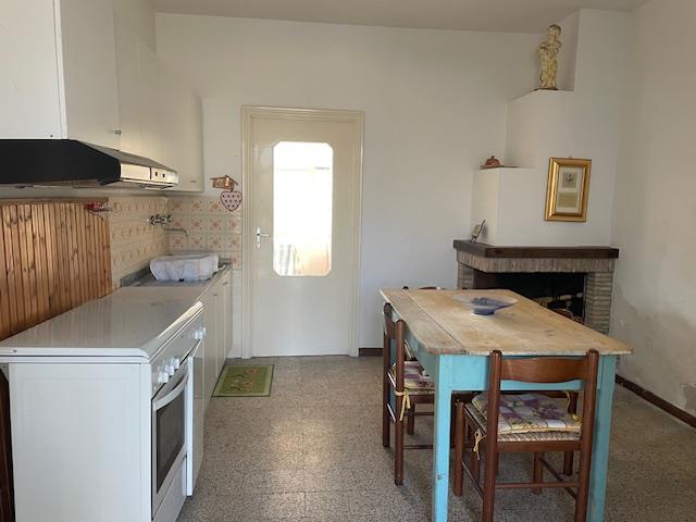 Image No.12-Maison de campagne de 2 chambres à vendre à Bisenti