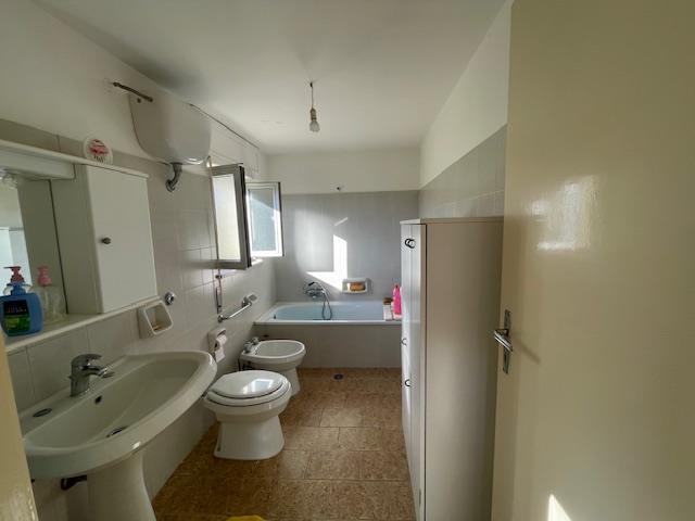 Image No.17-Maison de campagne de 2 chambres à vendre à Bisenti