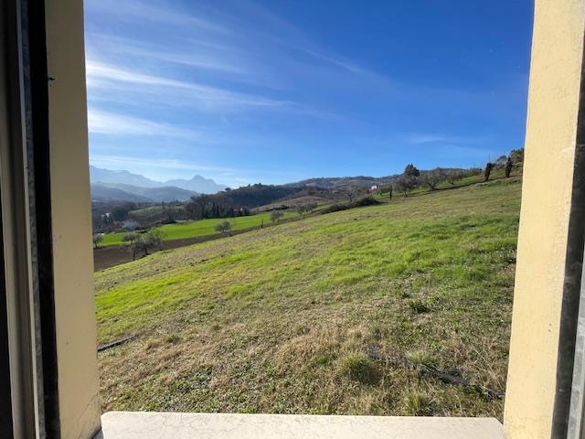 Image No.18-Maison de campagne de 2 chambres à vendre à Bisenti