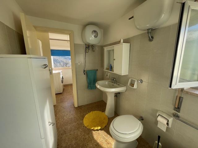 Image No.19-Maison de campagne de 2 chambres à vendre à Bisenti