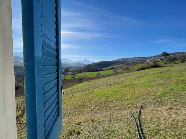 Image No.21-Maison de campagne de 2 chambres à vendre à Bisenti