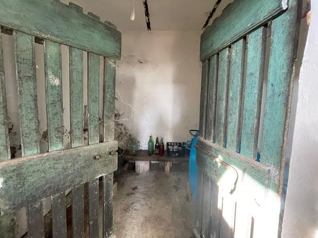 Image No.40-Maison de campagne de 2 chambres à vendre à Bisenti