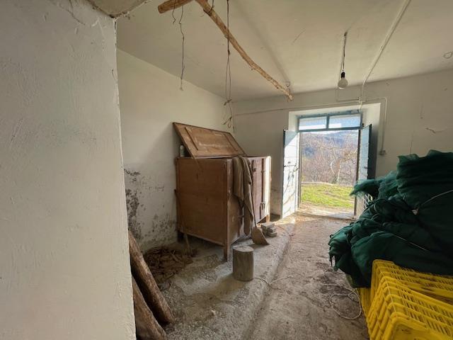 Image No.42-Maison de campagne de 2 chambres à vendre à Bisenti