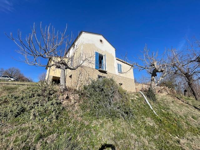 Image No.49-Maison de campagne de 2 chambres à vendre à Bisenti