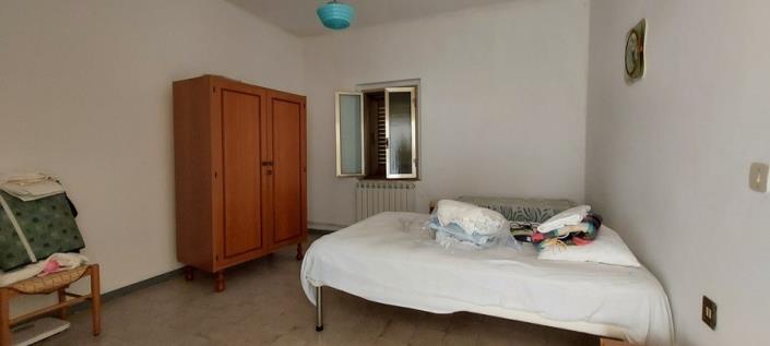 Image No.8-4 Bed Country House for sale