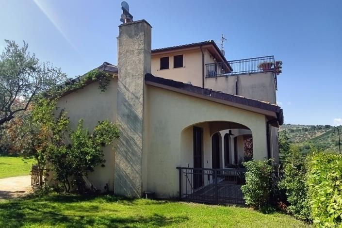 Image No.11-6 Bed Villa / Detached for sale