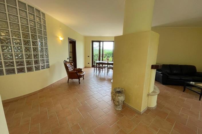 Image No.8-Villa de 4 chambres à vendre à Moscufo