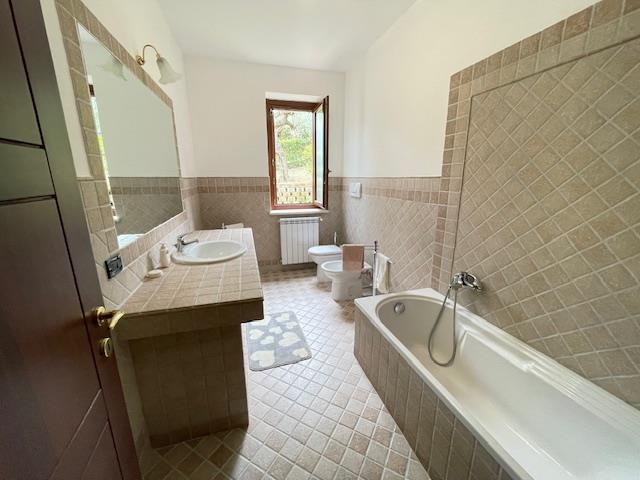 Image No.21-Villa de 4 chambres à vendre à Moscufo