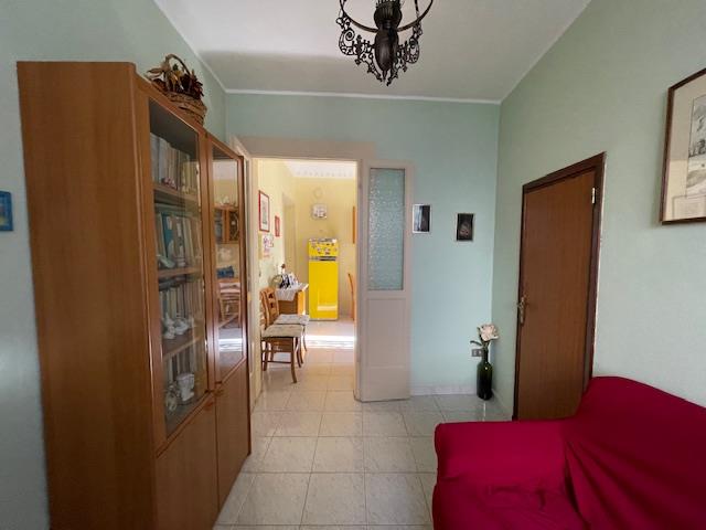 Image No.9-3 Bed Semi-Detached for sale