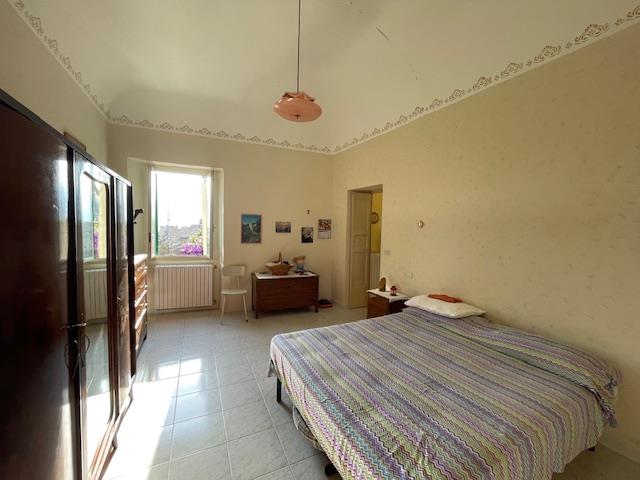 Image No.13-3 Bed Semi-Detached for sale