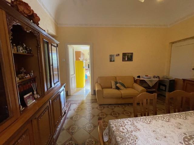 Image No.22-3 Bed Semi-Detached for sale