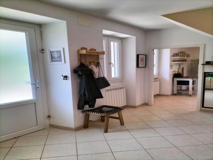 Image No.11-3 Bed Country House for sale