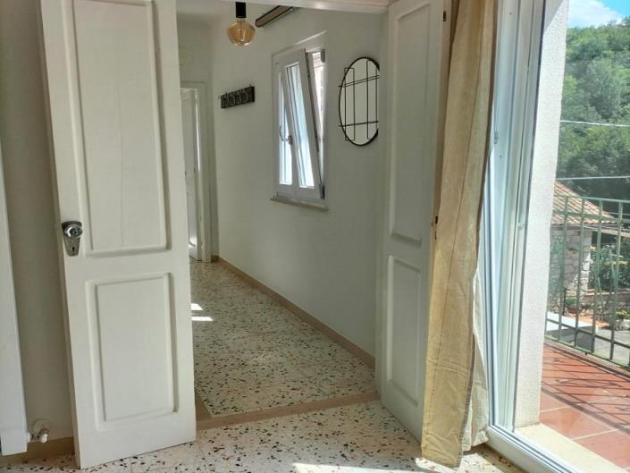 Image No.22-3 Bed Country House for sale