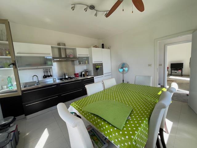 Image No.3-4 Bed Semi-Detached for sale