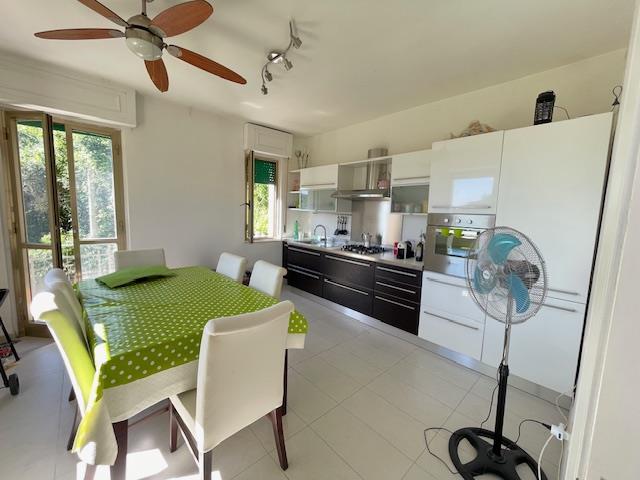 Image No.7-4 Bed Semi-Detached for sale