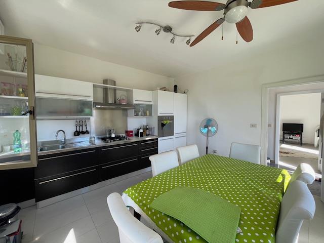 Image No.8-4 Bed Semi-Detached for sale