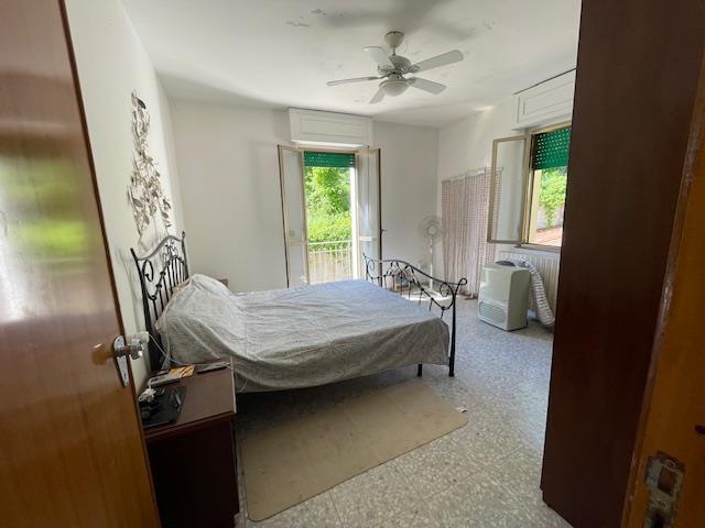 Image No.16-4 Bed Semi-Detached for sale