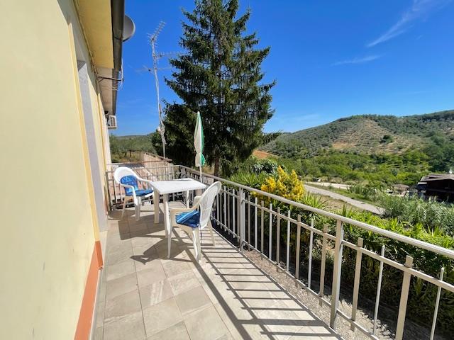 Image No.21-4 Bed Semi-Detached for sale