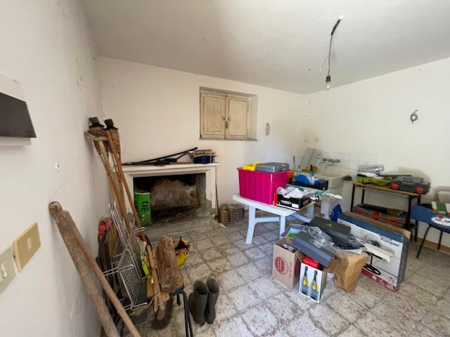 Image No.26-4 Bed Semi-Detached for sale