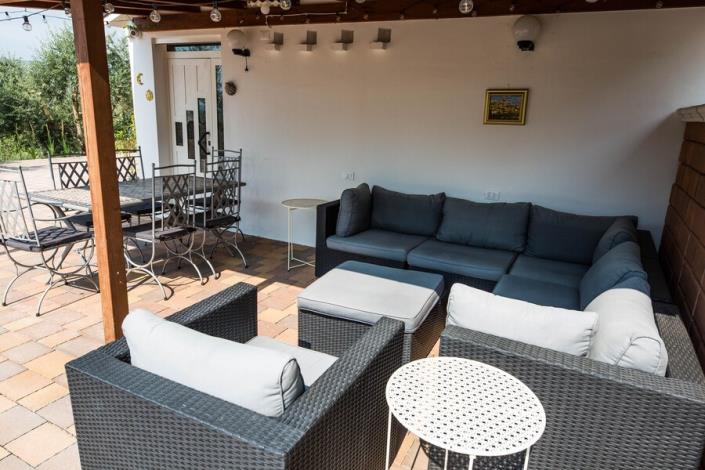 Image No.11-Maison de campagne de 3 chambres à vendre à Loreto Aprutino